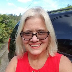 Meet your Posher, Elizabeth